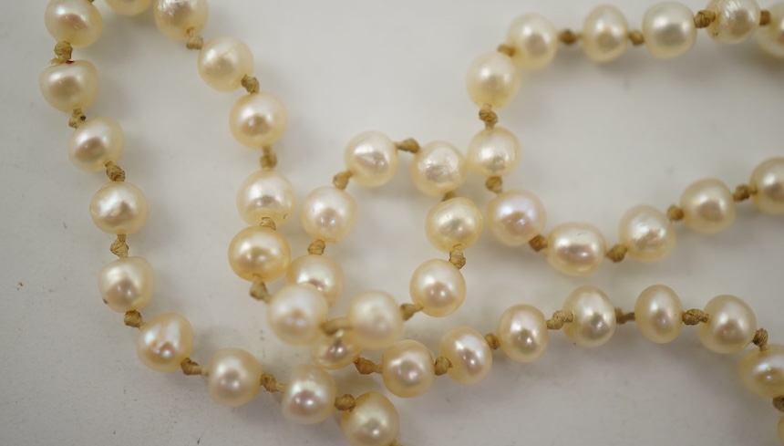 A pearl necklace, 19th century